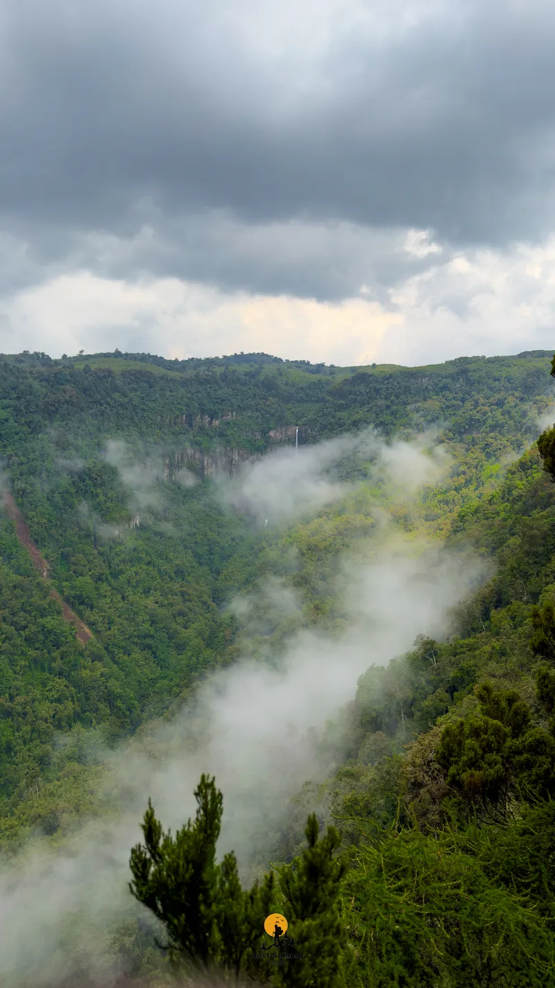 Karuru Waterfalls